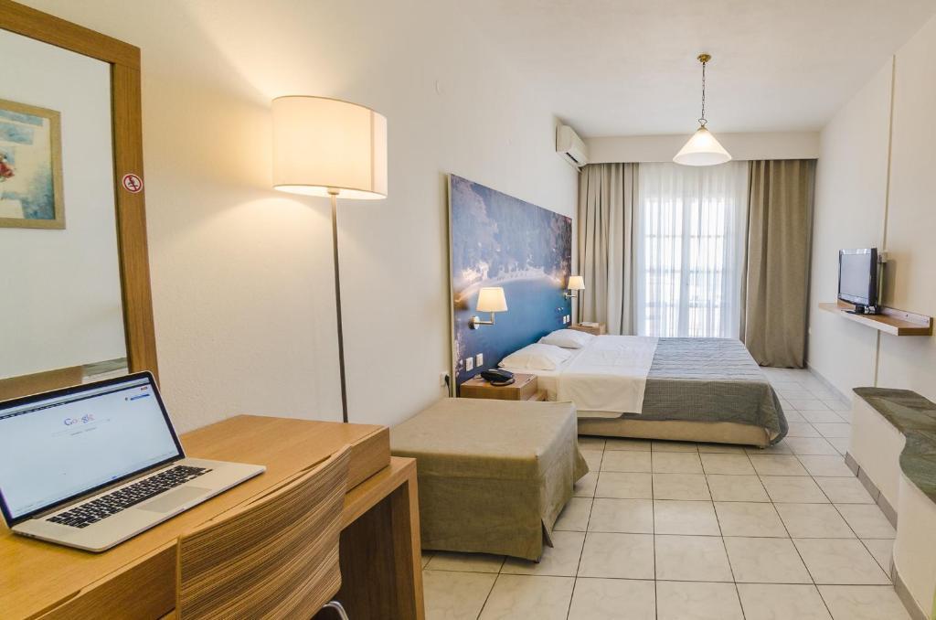 Hotel Nereides Patitiri  Room photo